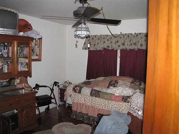 5th image of 14 Childers Dr