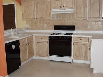 4th image of 224 Park Pl