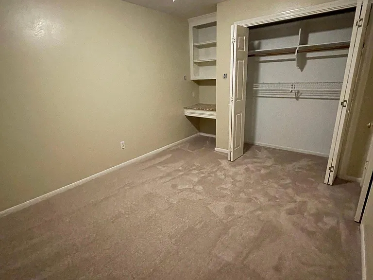 Bedroom 3 with built-in desk