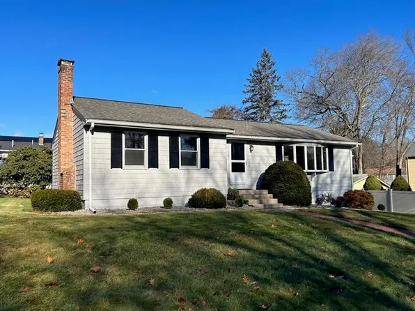 1 Sunnyside Ln, Milford, MA 01757