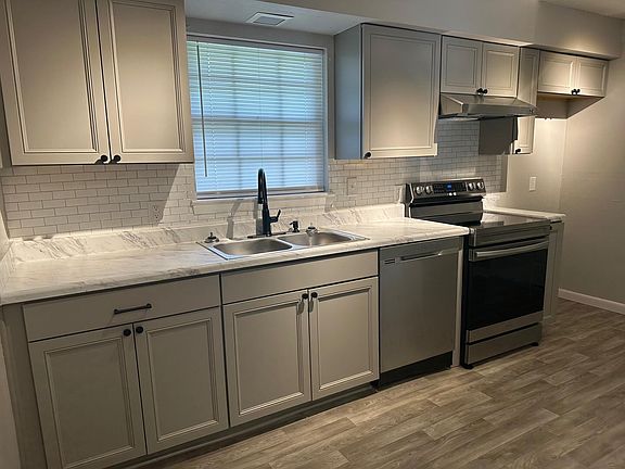 4th image of 4735 Iris Ave NW