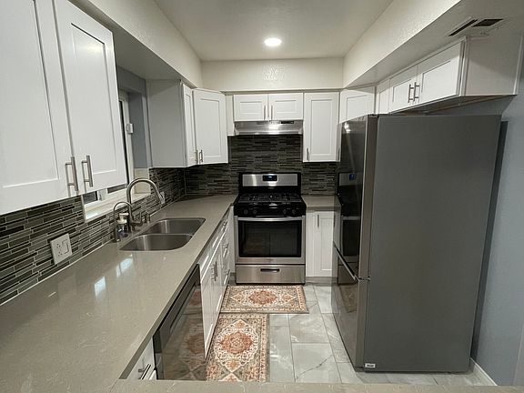 5th image of 520 N Louise St APT 207