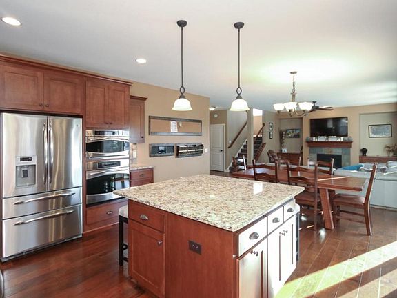 5th image of 12570 Zumbrota St NE