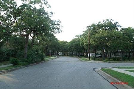 4th image of 1128 Woodcrest Ln
