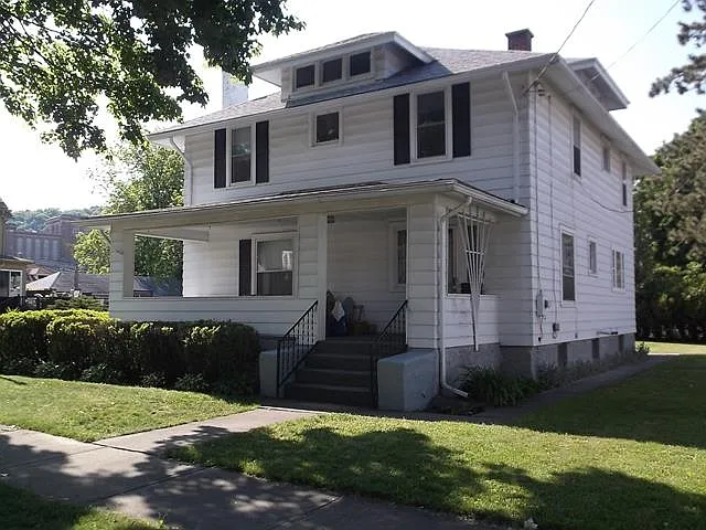 232 Crete Ave photo 1