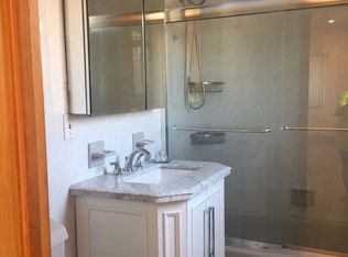 2155 43rd St, Astoria, NY 11105