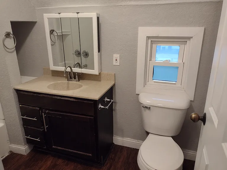 520 S Clark St — Photo 13