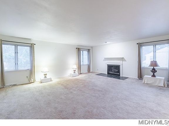 5th image of 18 Rollingwood Dr