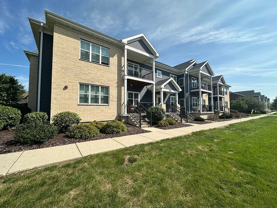 3036 Triumph Dr