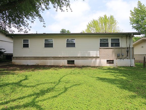 4th image of 2644 Garham Dr