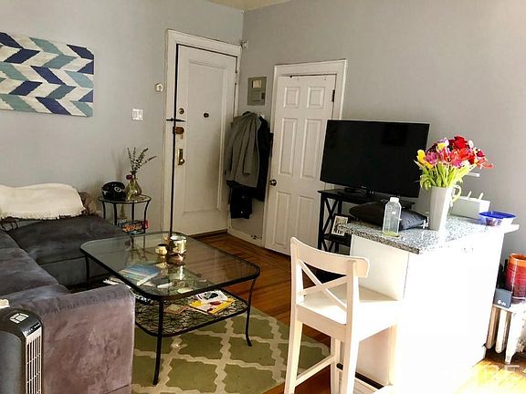 2nd image of 337 Lexington Ave APT 5
