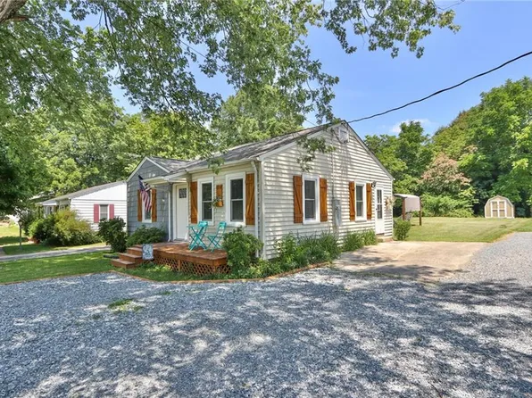 609 E Main St, Boonville, NC 27011