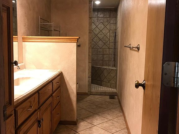 2nd image of 1725 Denim Ln