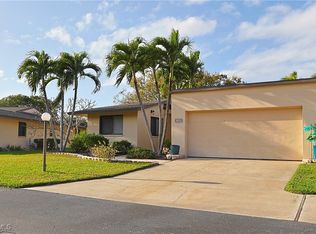 5852 Wild Fig Ln, Fort Myers, FL 33919