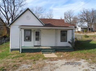 911 Jackson St, Park Hills, MO 63601