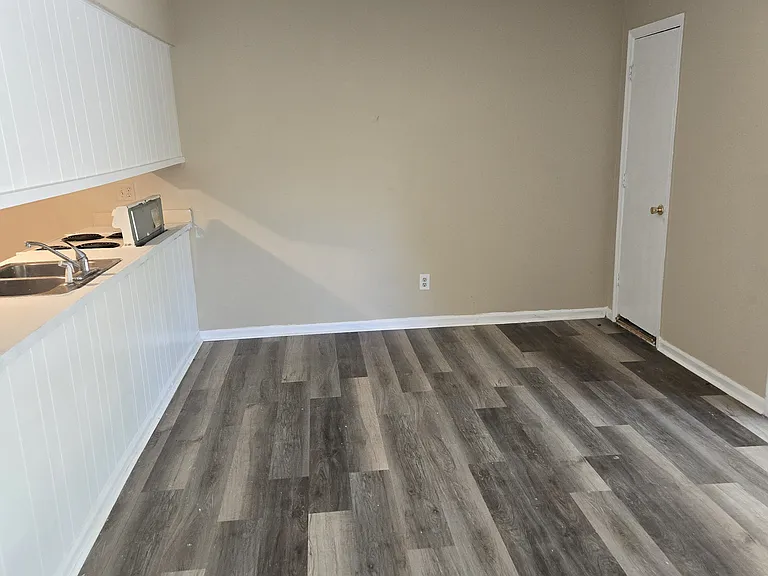 2256 Winston Way — Photo 7