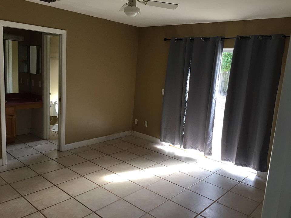 2nd image of 231 Avenida Del Mar