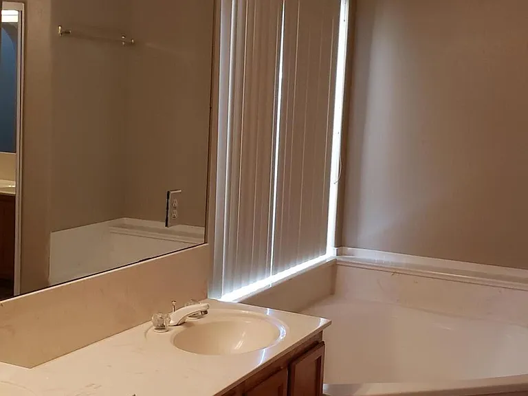 16402 N 39th Pl — Photo 15