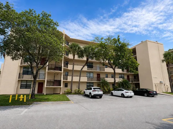 3450 Blue Lake Drive #204, Pompano Beach, FL 33064