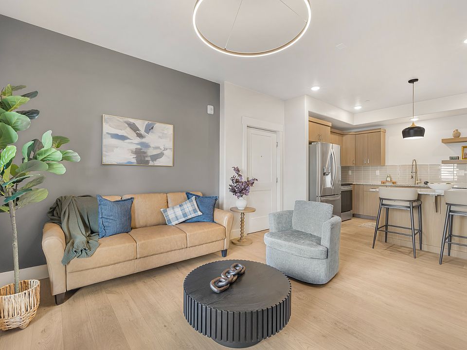 1st image of 1522 N Quail Dr #3108