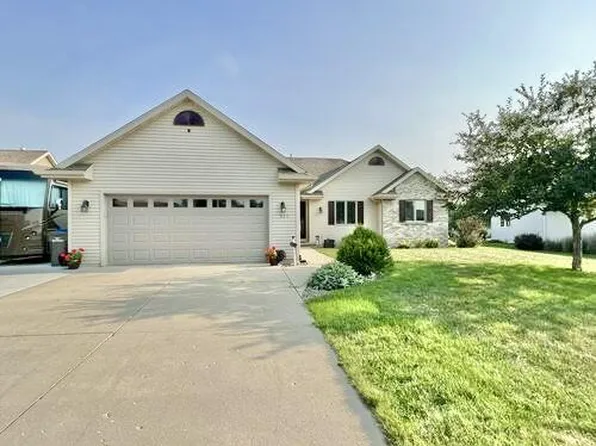 925 South STREET, Watertown, WI 53094