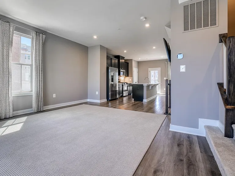 6100 Northwest Dr #1 — Photo 51