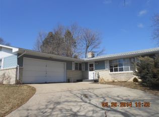 5802 Alma Dr, Rockford, IL