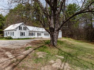 17 Sand Rd, Naples, ME 04055