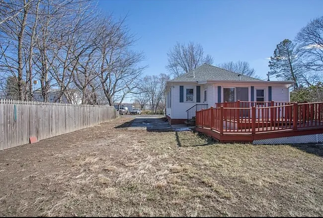 19 Fuller St — Photo 2