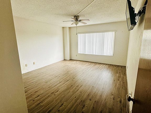 5th image of 3600 S Oceanshore Blvd Unit 317-317-317