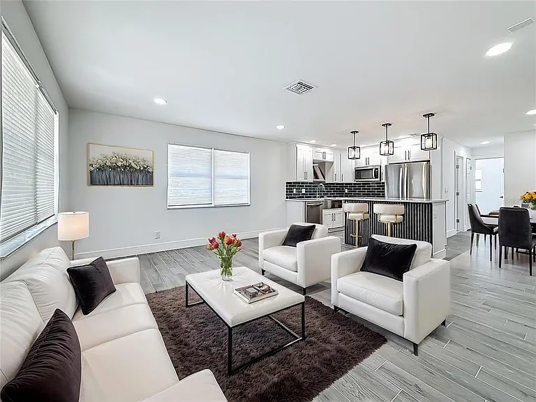 1755 Shore Acres Blvd NE — Photo 1