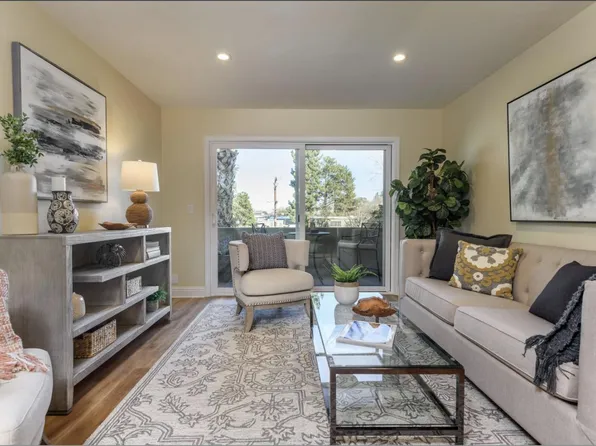 1458 Hudson St APT 208, Redwood City, CA 94061