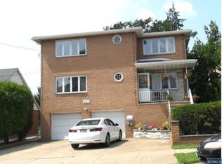 227 2nd St FLOOR 2, Palisades Park, NJ 07650