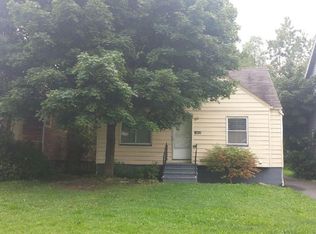 13818 Cranwood Dr, Garfield Heights, OH 44105