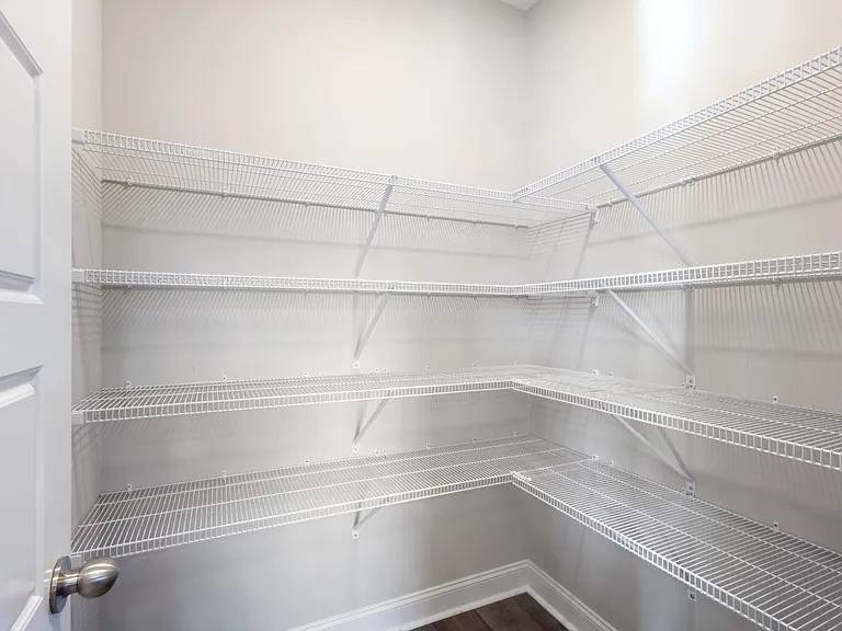 2433 Bucklin Dr — Photo 26