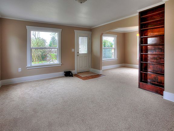 4th image of 510 Gove St