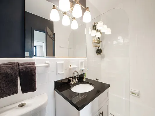Sold by Sotheby's International Realty | media 6