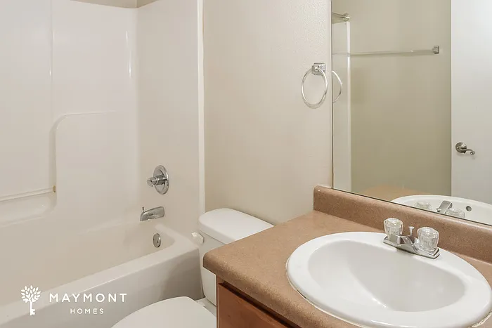 203 Whitestone Dr NE — Photo 14