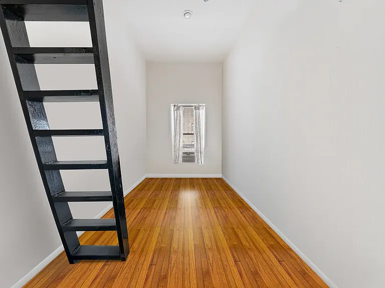 244 W 102nd St #4A — Photo 4