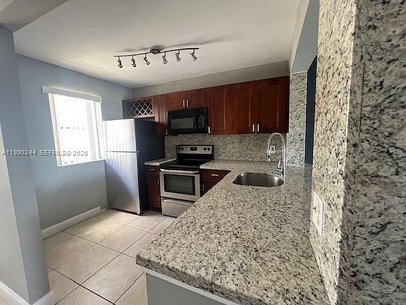 3rd image of 5200 NW 31st Ave APT 34