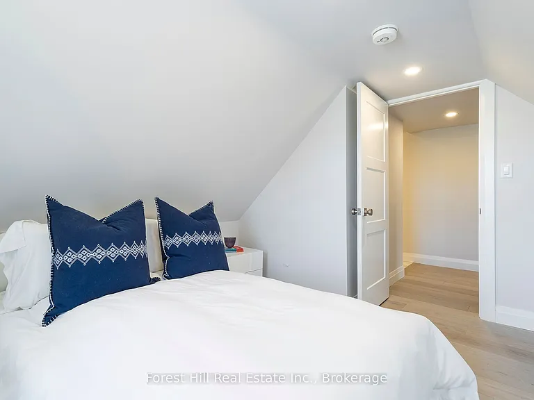 114 Ontario St #B — Photo 6