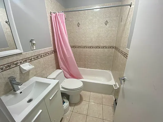 Rented by Premier Metro Realty Corp | media 31