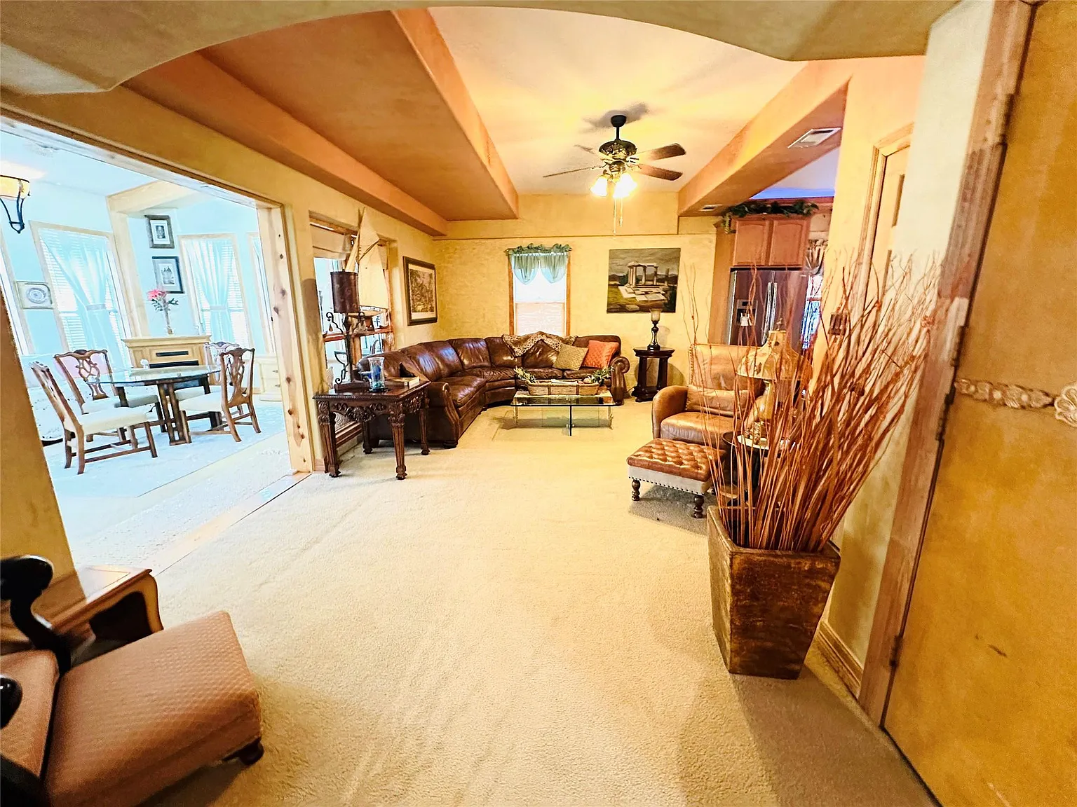2 bed, 2.0 bath, 1400 sqft, $2,300 — Photo 4