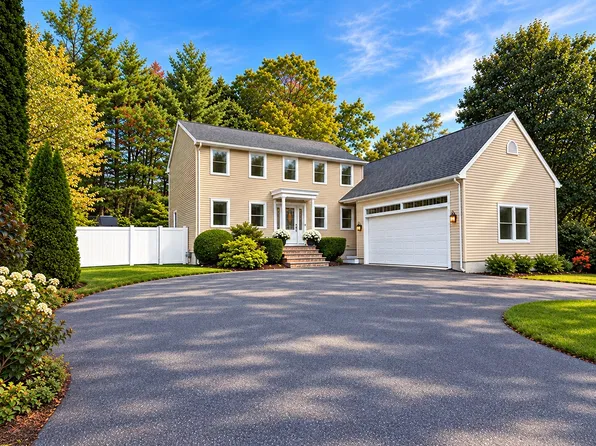 14 Dunvegan Dr, Merrimac, MA 01860