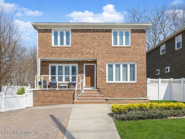 825 Willowbrook Rd, Staten Island, NY 10314