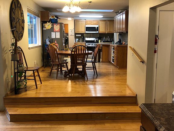 5th image of 1704 Oxbow St NE
