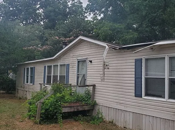 355 Michelle Dr, Byron, GA 31008