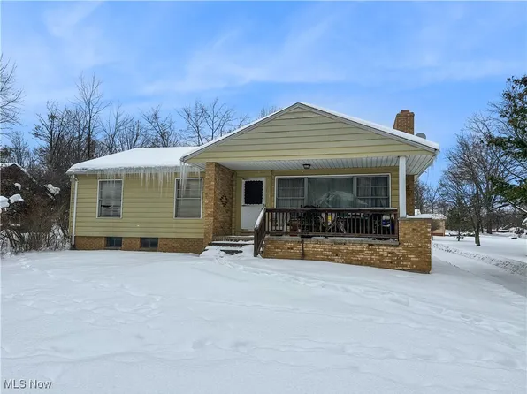 1915 E Wallings Rd, Broadview Heights, OH 44147