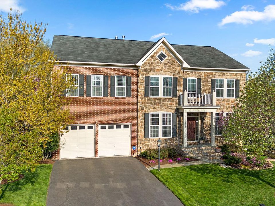 1st image of 9323 Castle Hill Rd