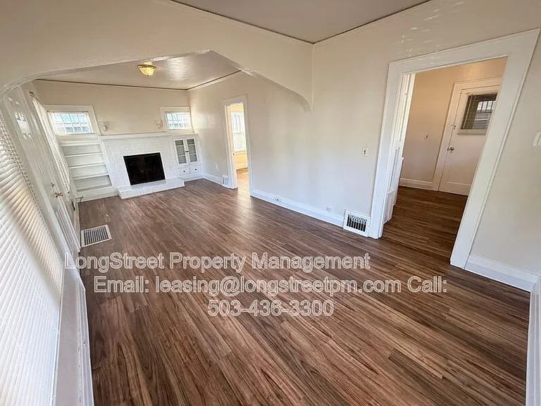 588 Knapps Pl NE — Photo 7